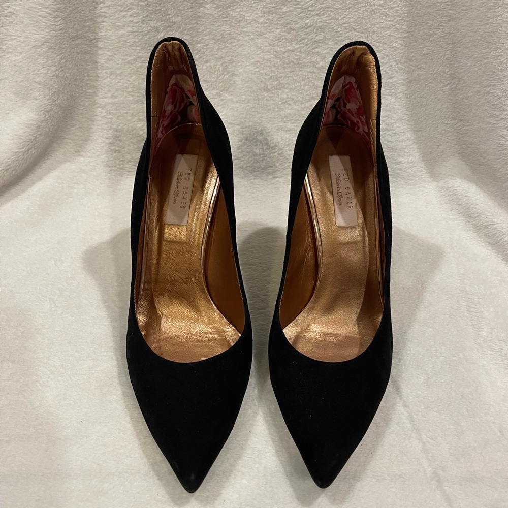 Nearly new! Ted Baker Black Suede Heels. Size 40.